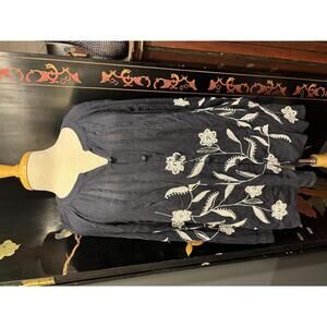 NWT JJill Embroidered Top Size Large